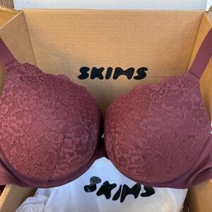 Skims Ox Blood push up underwire bra